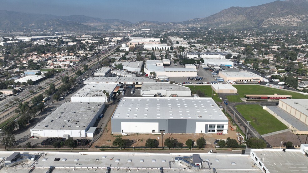 Primary Photo Of 15191 Bledsoe St, Sylmar Warehouse For Lease