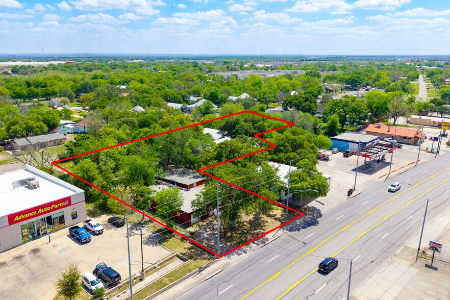 More Photos Of 725 S Brazos St, Lockhart Land For Sale