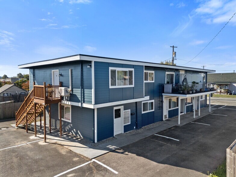 More Photos Of 1149 SW Cascade Ave, Chehalis Apartments For Sale