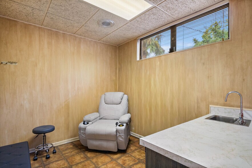 More Photos Of 3027 Aloma Ave, Winter Park Medical For Sale