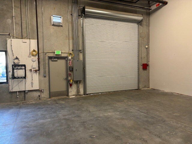 More Photos Of 3400 NW 27th Ave, Pompano Beach Light Distribution For Lease