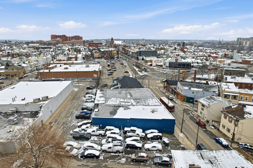 More Photos Of 4301 Main St, Pittsburgh Service For Sale