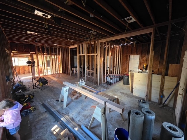 More Photos Of 39342 Pleasant St, Sandy Office Residential For Lease