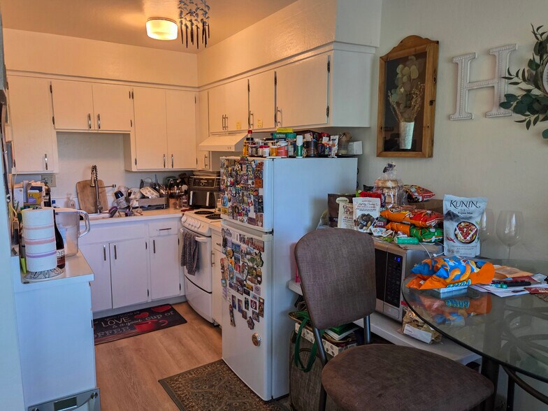 More Photos Of 1562 Sir Francis Drake Blvd, San Anselmo Multifamily For Sale