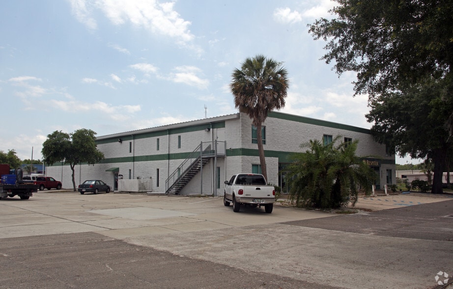 More Photos Of 8207-8265 Causeway Blvd, Tampa Manufacturing For Lease