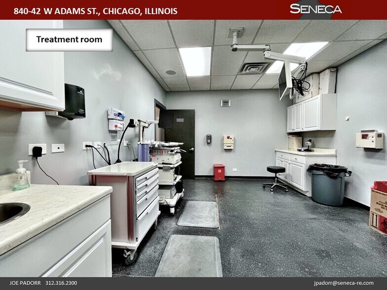 More Photos Of 832-842 W Adams St, Chicago Storefront Retail Residential For Lease