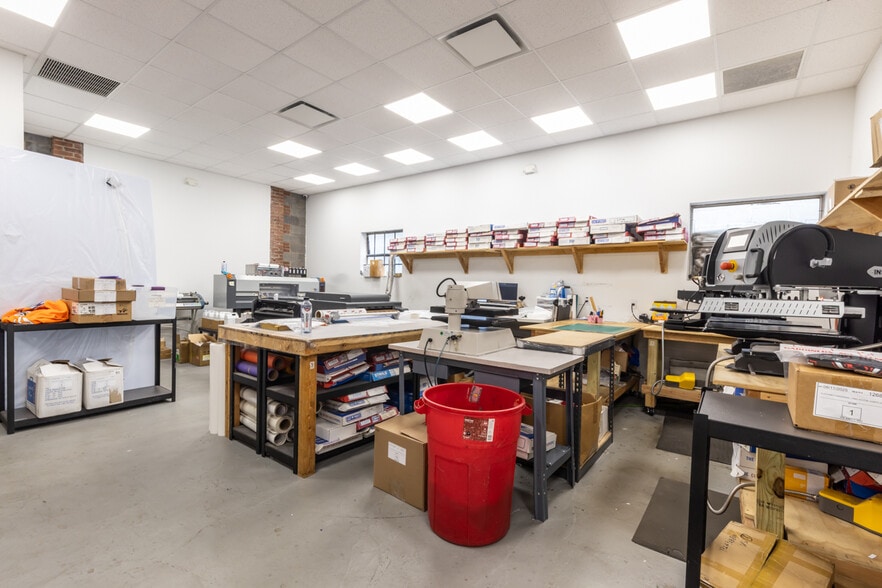 More Photos Of 1709 Newbridge Rd, North Bellmore Manufacturing For Sale