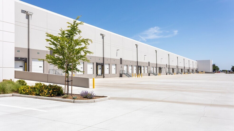 More Photos Of 4601 Newcastle Rd, Stockton Distribution For Lease