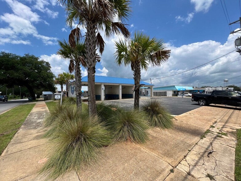 More Photos Of 532 W Jackson St, Thomasville Carwash For Sale