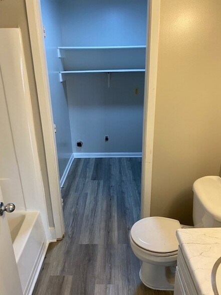 More Photos Of 1133-1144 Berkshire Rd, Fayetteville Apartments For Sale