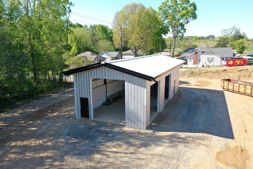 More Photos Of 25 Marietta Pl NW, Concord Industrial For Lease