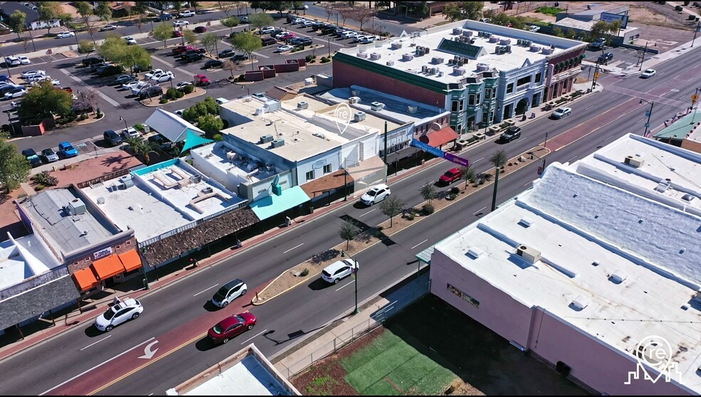 More Photos Of 215 N Gilbert Rd, Gilbert General Retail For Lease