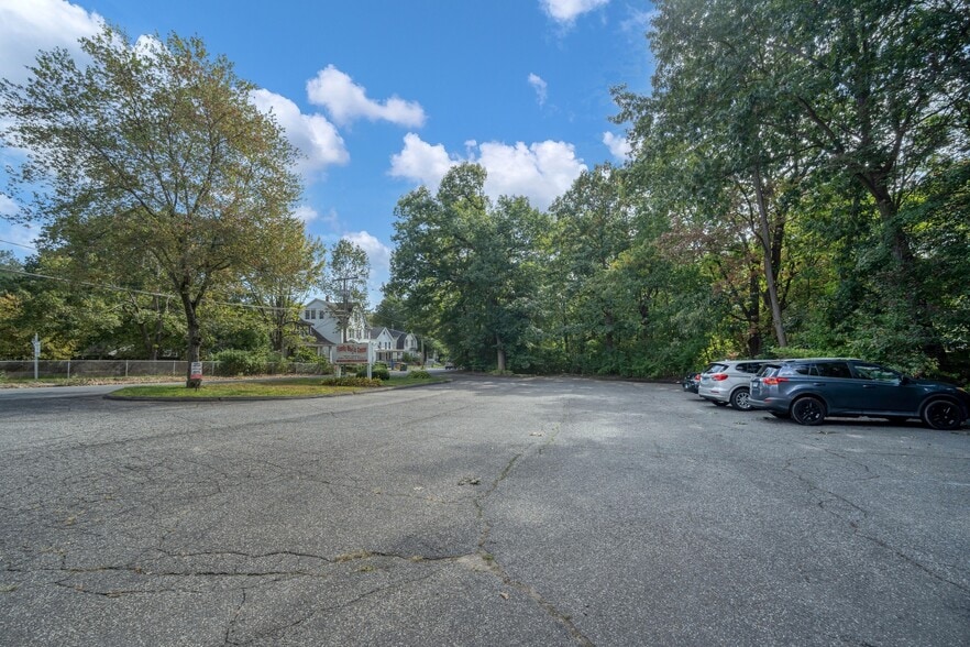 More Photos Of 2024 E Main St, Waterbury Office Residential For Sale