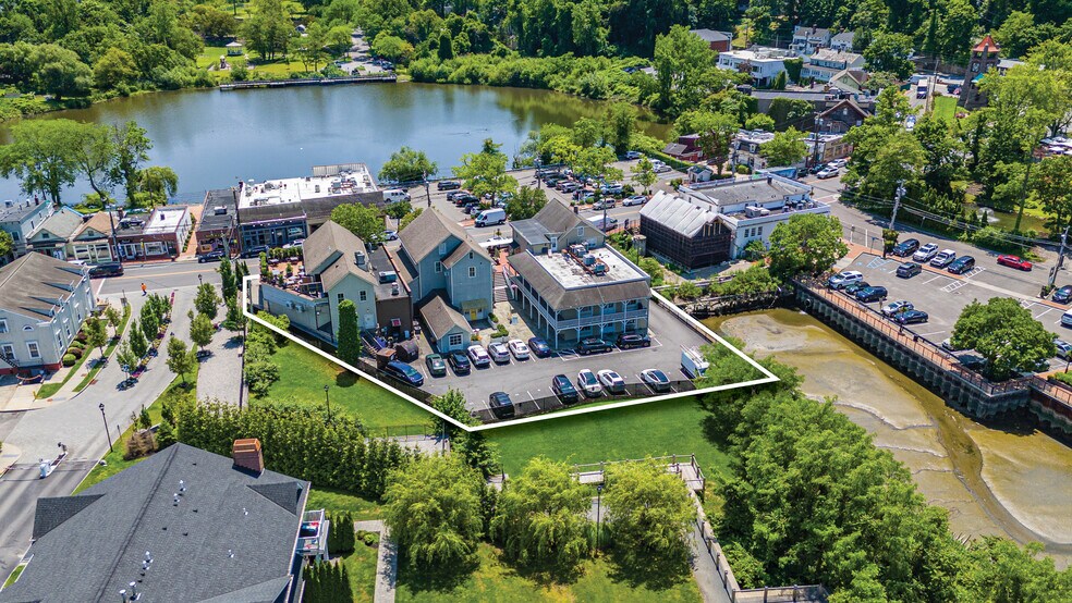 More Photos Of , Roslyn General Retail For Sale