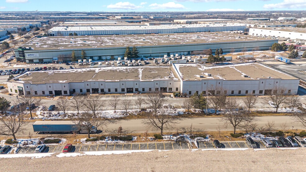 More Photos Of 1601-1627 Rock Creek Blvd, Joliet Distribution For Lease