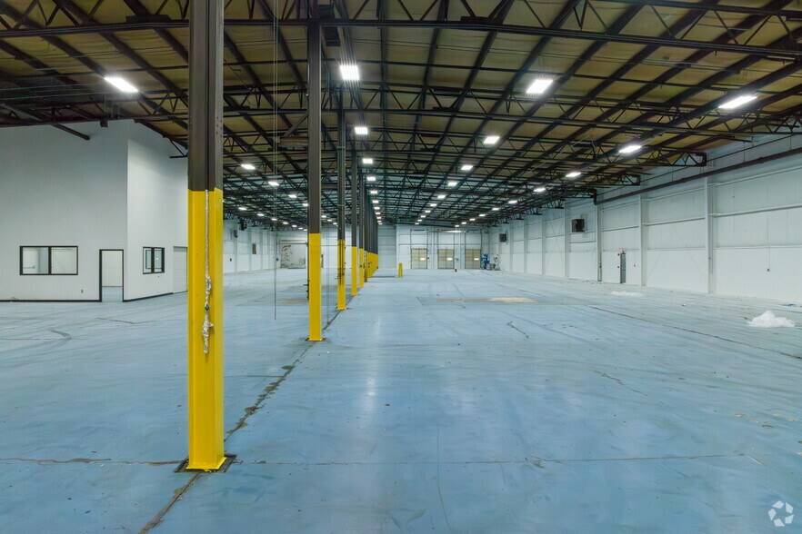 More Photos Of 8400 Ronda Dr, Canton Warehouse For Lease
