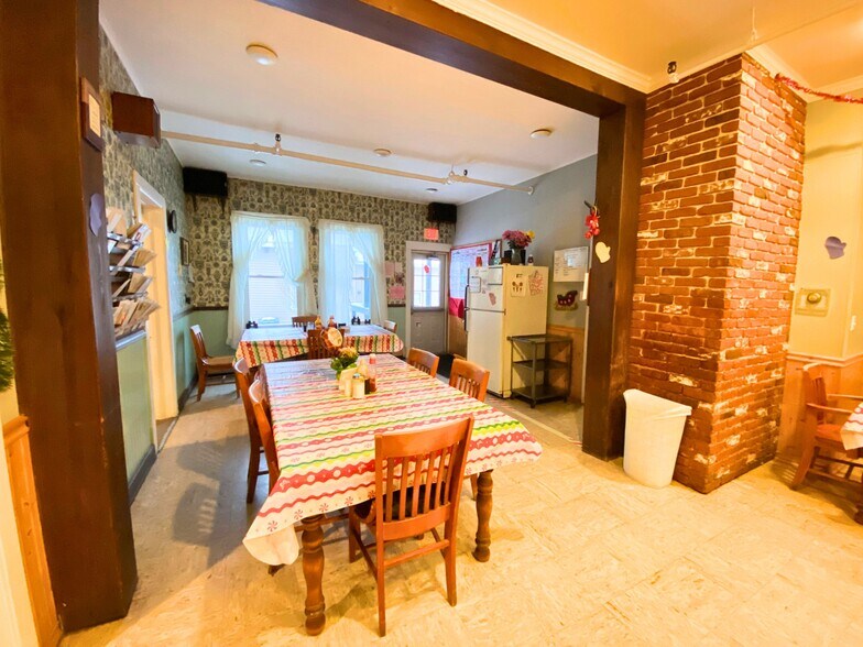 More Photos Of 4 Washington Park, Oxford Healthcare For Sale