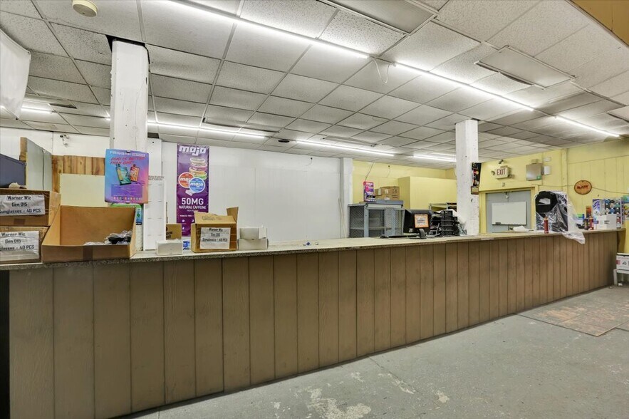 More Photos Of 701 Bingaman St, Reading Industrial For Sale