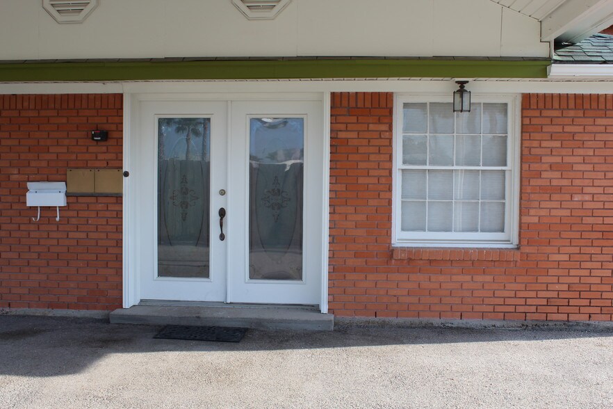 More Photos Of 308 Preston Ave, Pasadena Religious Facility For Sale