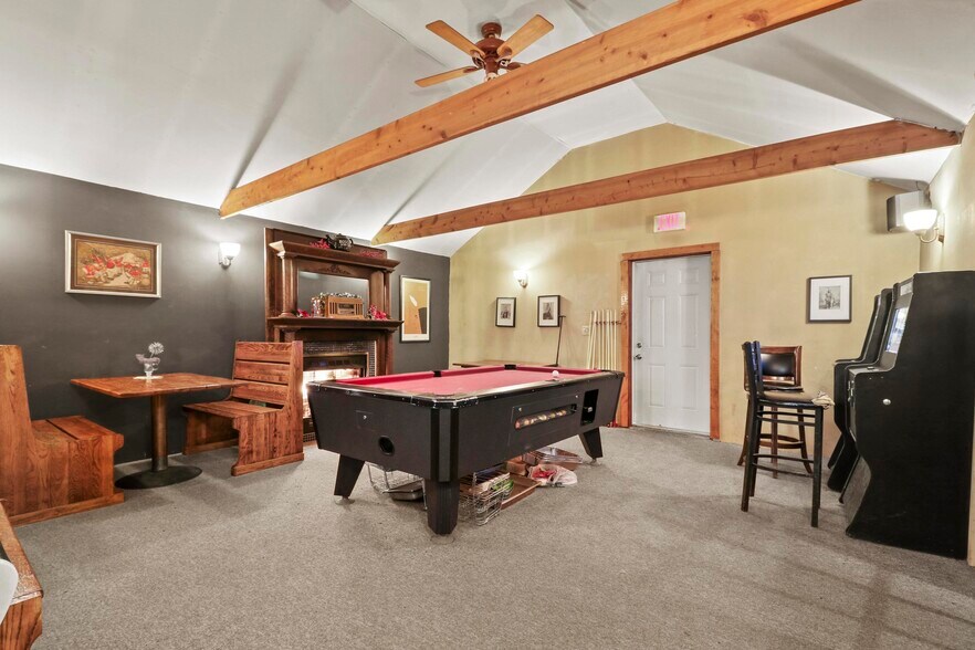 More Photos Of 9933 Bear Creek Blvd, Bear Creek Township Restaurant For Sale