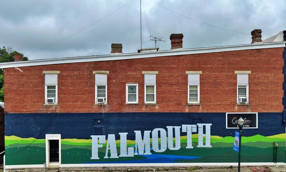 More Photos Of 117 W Shelby St, Falmouth Storefront For Sale