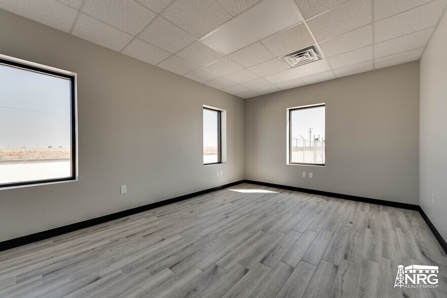 More Photos Of 2610 County Rd 130 rd, Midland Warehouse For Sale