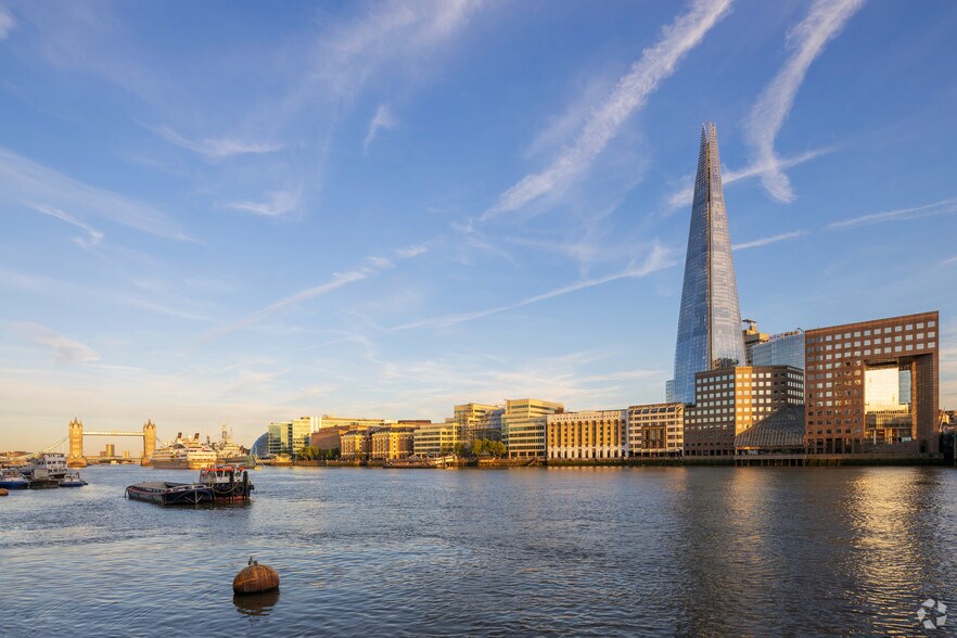 More Photos Of 32 London Bridge St, London Office For Lease