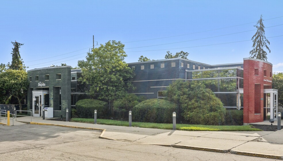 More Photos Of 1431 Business Center Ct, Dayton Medical For Sale