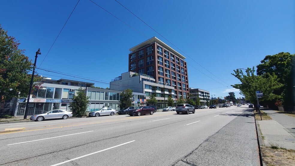 More Photos Of 2653 Kingsway, Vancouver Storefront Retail Office For Lease