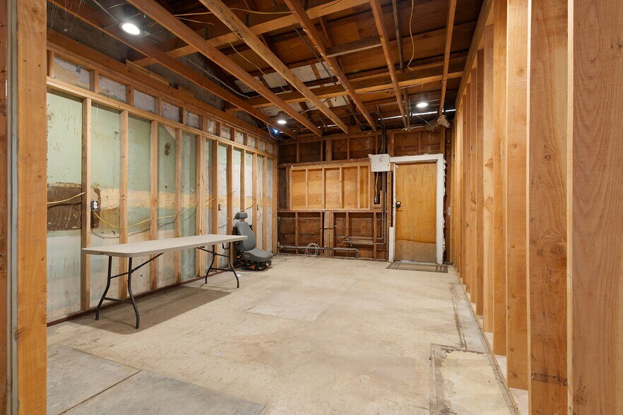 More Photos Of 128 S Colusa St, Willows Specialty For Lease