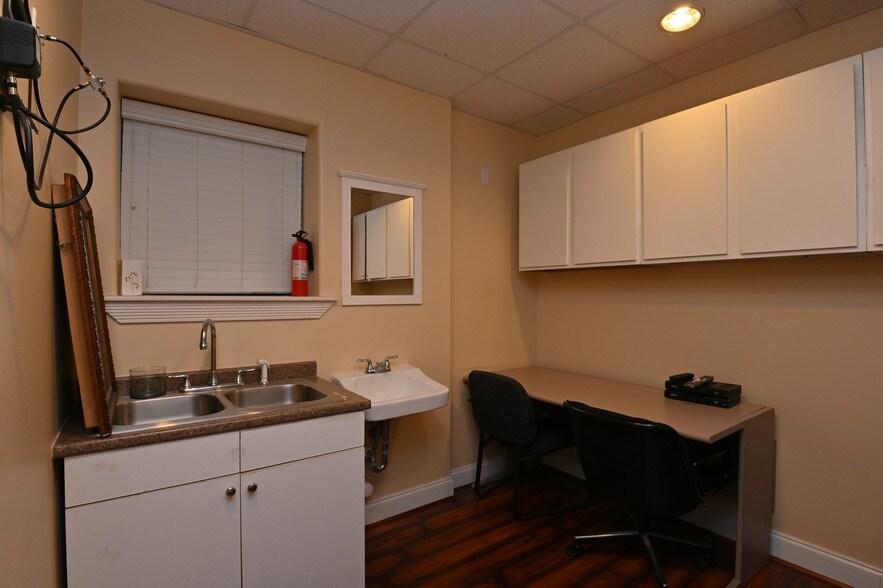 More Photos Of 2715 Fannin St, Houston Medical For Sale