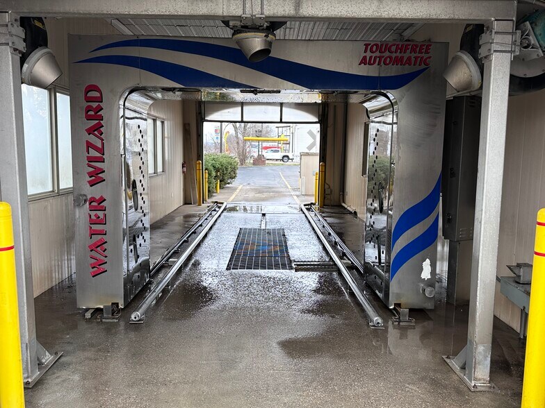 More Photos Of 701 Chestnut St, South Charleston Carwash For Sale