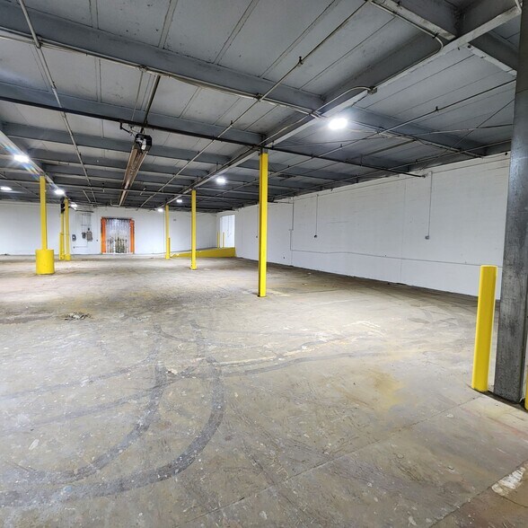 More Photos Of 1770-1810 Lemoyne Ave, Syracuse Warehouse For Sale