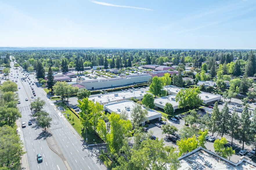More Photos Of 7840 Madison Ave, Fair Oaks Office For Sale