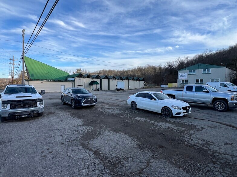 More Photos Of 675 College Dr, Batavia Warehouse For Sale