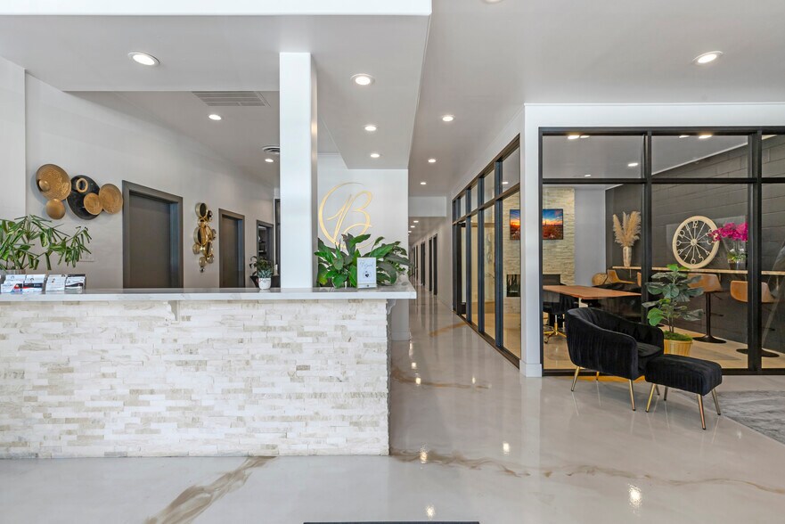 Primary Photo Of 823 15th St, Modesto Office For Sale