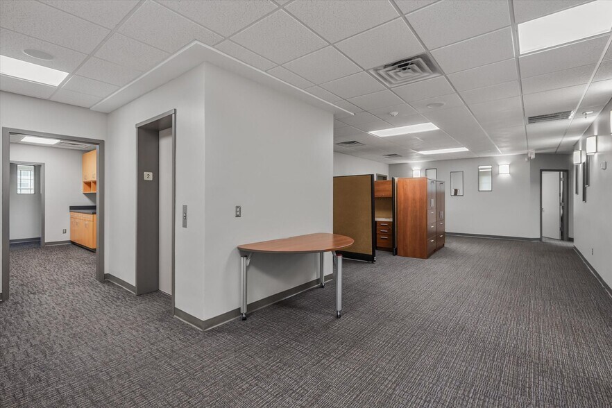 More Photos Of 1589 Metropolitan Blvd, Tallahassee Office For Lease