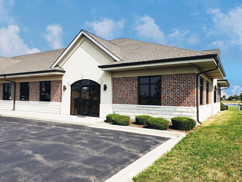 More Photos Of 16001-16009 Executive Dr, Crest Hill Office For Lease