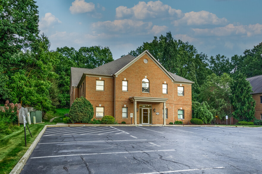 Primary Photo Of 405 Niles Cortland Rd SE, Warren Office For Sale