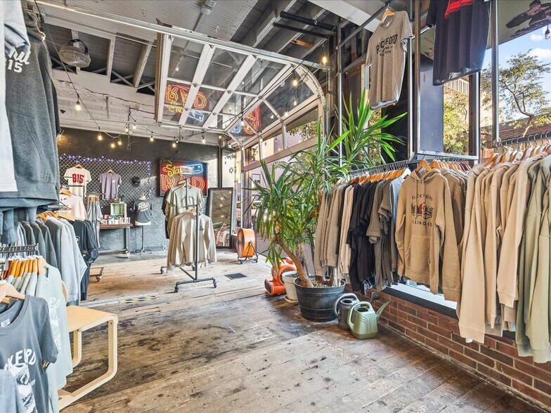 More Photos Of 402 E State St, Rockford General Retail For Sale