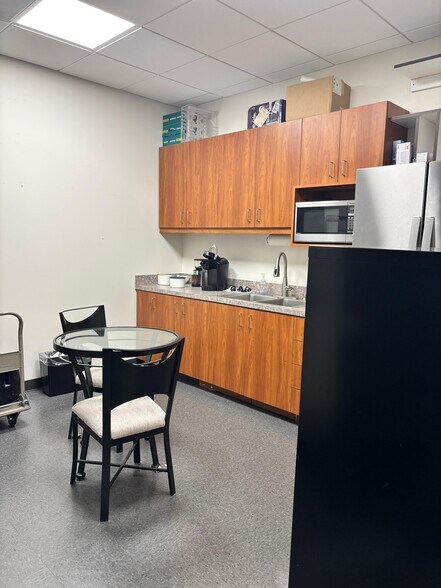 More Photos Of 5927 Balfour Ct, Carlsbad Office For Sale