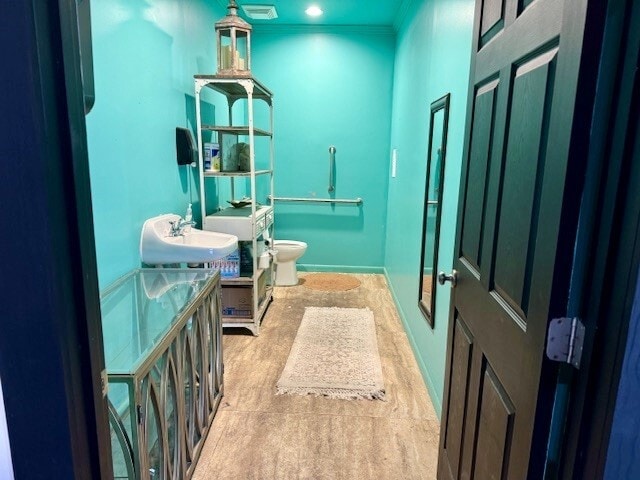 More Photos Of 211 Rankin St, Fayetteville Showroom For Lease