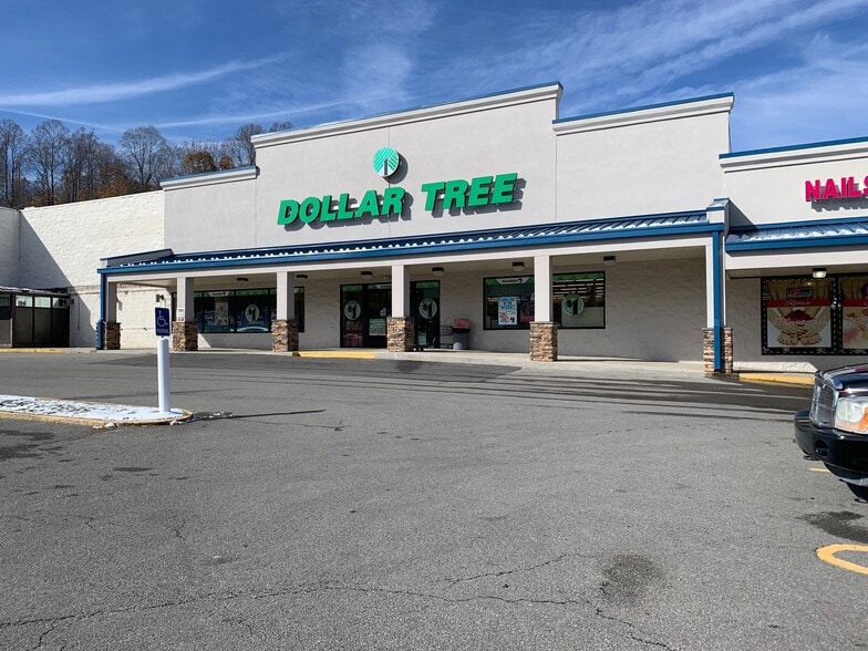More Photos Of 800 Robert C Byrd Dr, Crab Orchard Freestanding For Lease