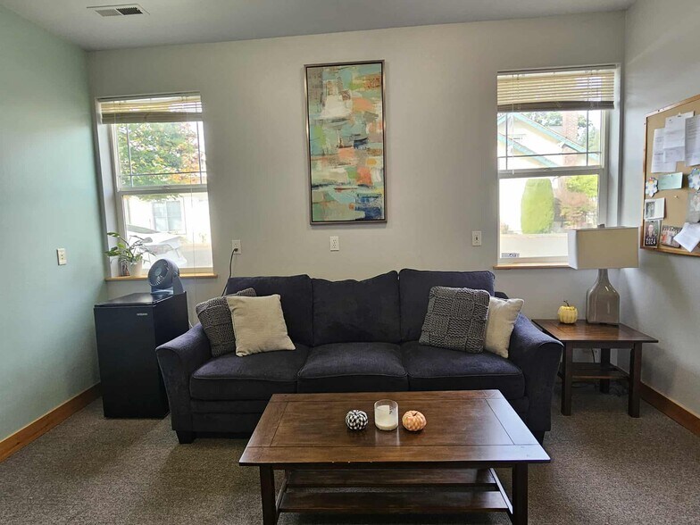 More Photos Of 117 N 8th St, Shelton Office For Lease