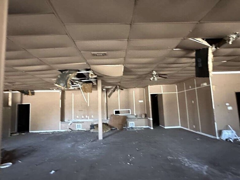 More Photos Of 1513 Market Place Blvd, Brownwood Office For Sale