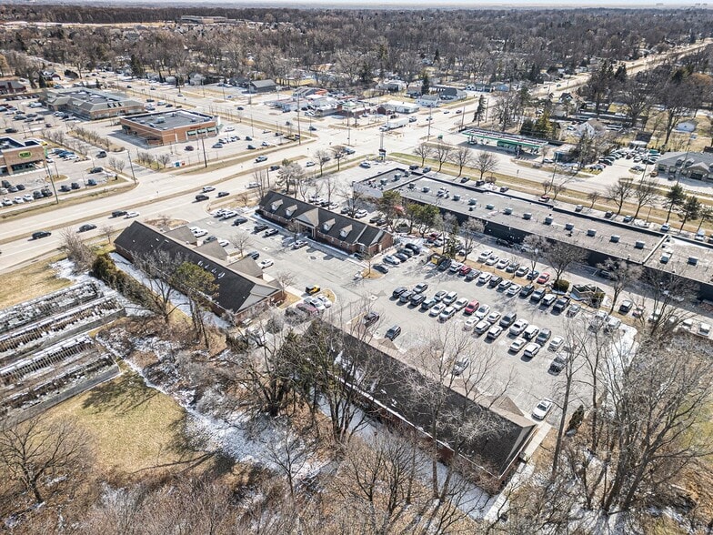 More Photos Of 2950 Crooks Rd, Rochester Hills Healthcare For Lease