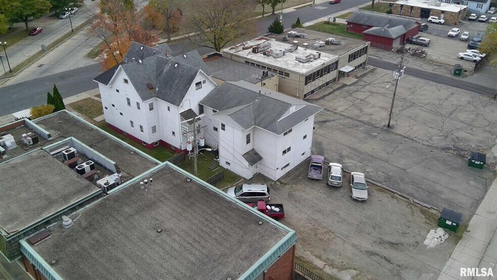 More Photos Of 1209 North St, Peoria Apartments For Sale