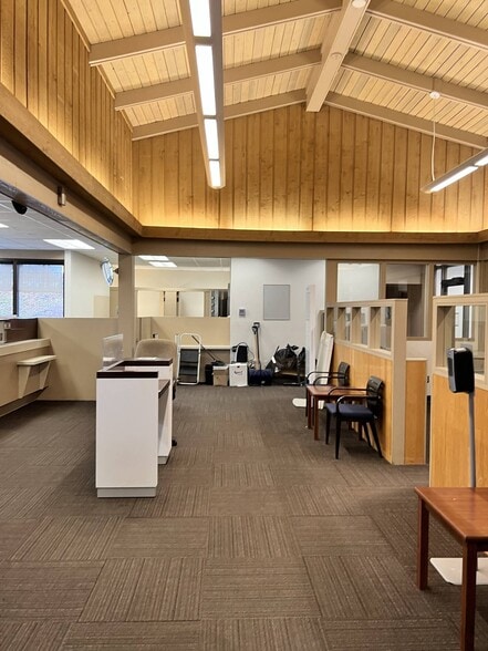 More Photos Of 25 S Portage St, Doylestown Bank For Sale