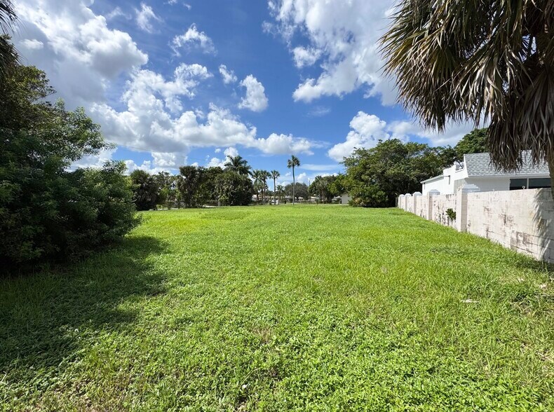More Photos Of NW 39th Ave Wynmoor Dr @ NW 11th Street, Coconut Creek Land For Sale