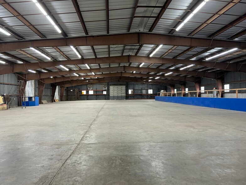 More Photos Of 5568 Ayers St, Corpus Christi Warehouse For Sale